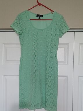 Ronnie Nicole Mint Green Lace Short Dress